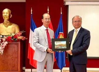 Phối hợp tìm kiếm, đưa về Việt Nam hiện vật quý Triều Nguyễn đang được giữ tại Pháp