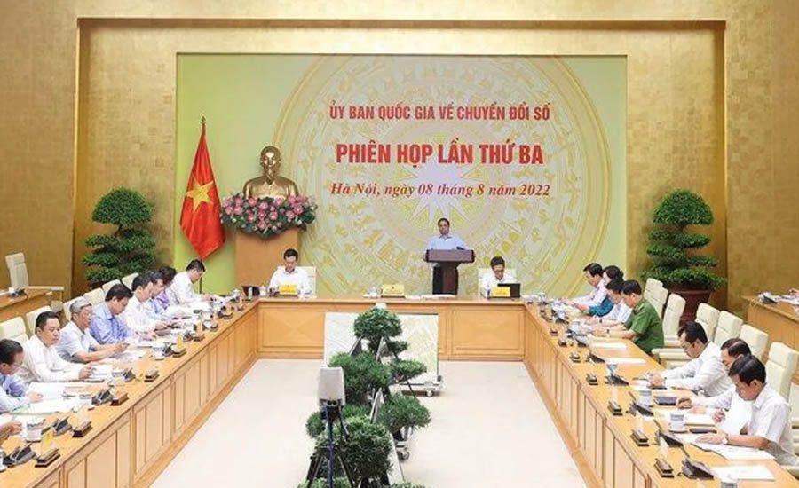 Thủ tướng Phạm Minh Chính chủ trì phiên họp thứ ba của Ủy ban Quốc gia về chuyển đổi số. (Ảnh: Nhật Bắc)