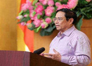 Thủ tướng Chính phủ: Doanh nhân, doanh nghiệp hãy là chiến sĩ bản lĩnh cùng Chính phủ sớm giành chiến thắng
