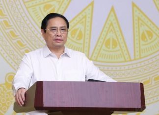 Việt Nam đối mặt với nguy cơ ‘già trước khi giàu’ Việt Nam đối mặt với nguy cơ 'già trước khi giàu'