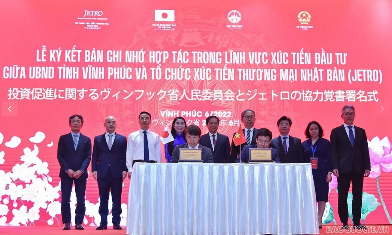 UBND tinh Vinh Phuc va To chuc Xuc tien thuong mai Nhat Ban ky ket min - Ngành Ngoại giao cùng khát vọng phát triển của các địa phương