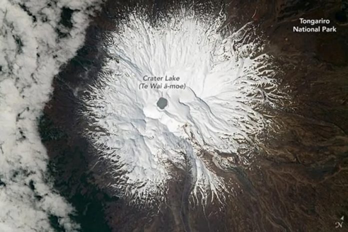 Ngắm đỉnh ngọn núi lửa New Zealand từ Trạm vũ trụ quốc tế