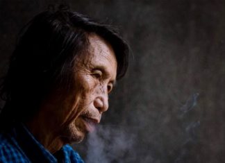 Nhà thơ Thạch Quỳ, cốt cách Nghệ trong đời và trong thơ Nhà thơ Thạch Quỳ, cốt cách Nghệ trong đời và trong thơ
