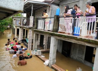 Philippines thiệt hại nặng nề sau khi bị bão Noru càn quét