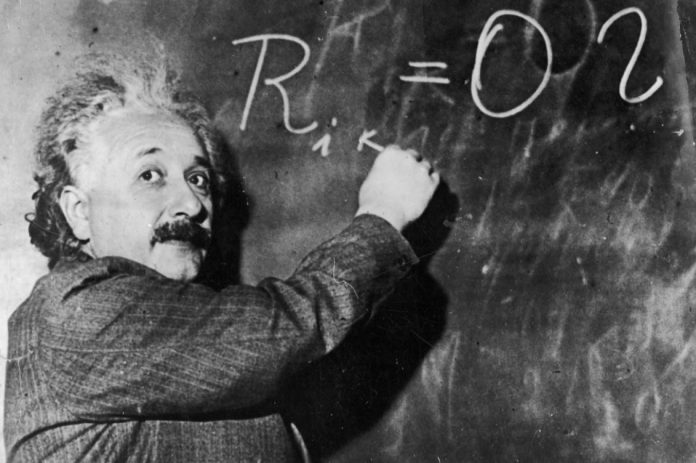Sau hơn 1 thế kỷ, Albert Einstein vẫn khiến giới khoa học kinh ngạc