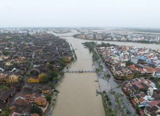 Mưa lớn sau bão Noru lan rộng ra miền Bắc