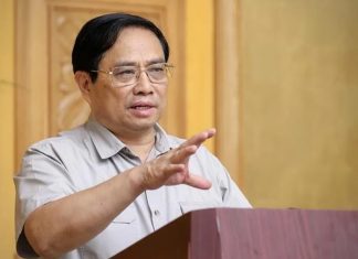 Thủ tướng: Không lơ là, chủ quan nhưng không hoang mang, mất bình tĩnh trước bão số 4