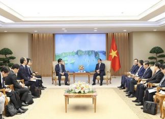 Thủ tướng Phạm Minh Chính tiếp Thống đốc Ngân hàng Hợp tác quốc tế Nhật Bản
