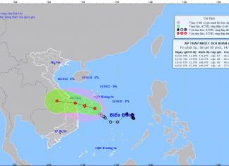 Áp thấp nhiệt đới cách Đà Nẵng 330km, có nơi sẽ mưa trên 80mm