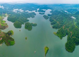 Bắc Giang: Hồ Khuôn Thần mùa thu Bắc Giang: Hồ Khuôn Thần mùa th