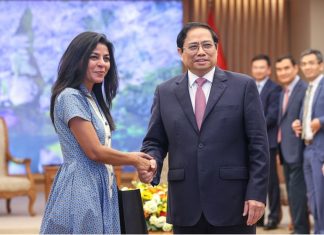 Bất chấp cú sốc bên ngoài, bức tranh kinh tế Việt Nam vẫn tích cực