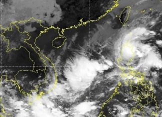 Biển Đông xuất hiện vùng áp thấp, miền Trung đón mưa đặc biệt to