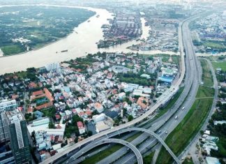 Cải thiện hạ tầng giao thông, ‘chìa khóa’ để phát triển kinh tế vùng Đông Nam bộ Cải thiện hạ tầng giao thông, 'chìa khóa' để phát triển kinh tế vùng Đông Nam bộ