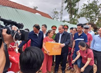 Chủ tịch nước chia sẻ sâu sắc thiệt hại của người dân trọng trận lụt lịch sử