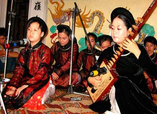 Gìn giữ ‘báu vật nhân văn sống’ Gìn giữ 'báu vật nhân văn sống'