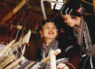 Giữ gìn tinh hoa thổ cẩm đồng bào Lự Giữ gìn tinh hoa thổ cẩm đồng bào Lự