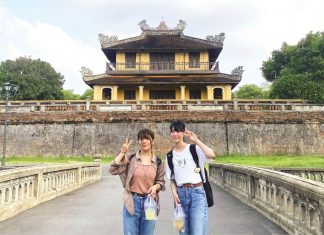 Người Nhật trải nghiệm văn hóa Huế Người Nhật trải nghiệm văn hóa Huế