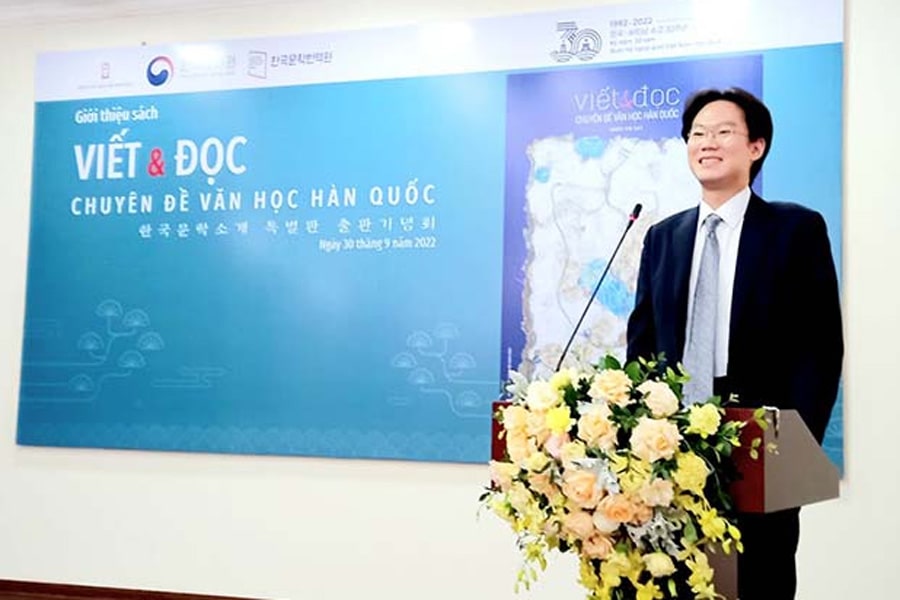 Ông Suk Jin Young – Giám đốc Trung tâm Văn hóa Hàn Quốc tại Việt Nam