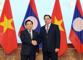 Báo chí Lào ca ngợi tình đoàn kết, hữu nghị đặc biệt với Việt Nam