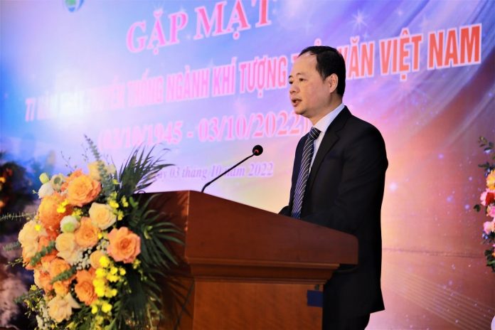 Khí tượng Thủy văn Việt Nam vì sự phát triển bền vững và góp phần xây dựng, bảo vệ Tổ quốc Khí tượng Thủy văn Việt Nam vì sự phát triển bền vững và góp phần xây dựng, bảo vệ Tổ quốc