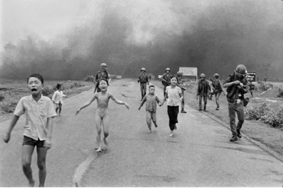 Bức ảnh Em bé Napalm do Nick Út chụp ngày 8/6/1972 tại Trảng Bàng, Tây Ninh.