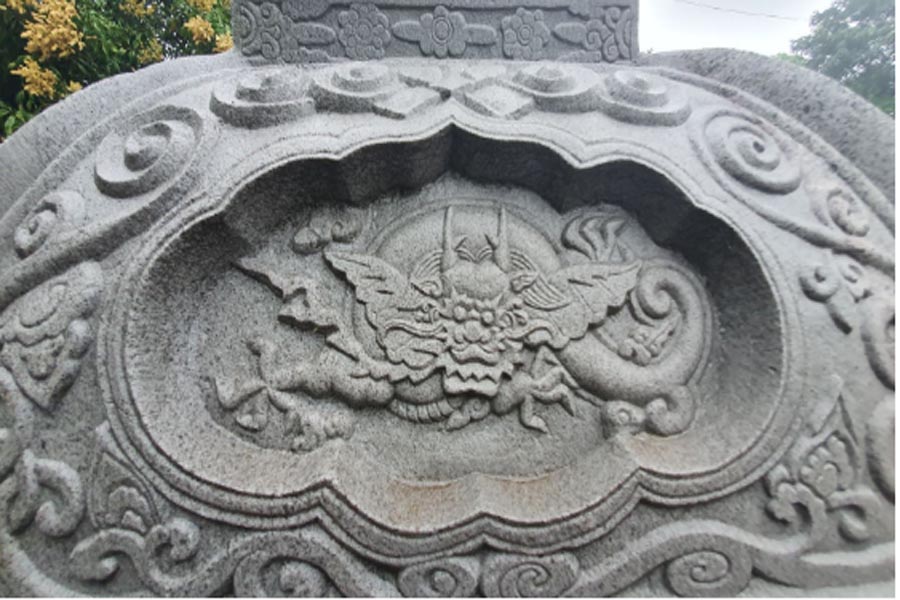 Ca hoa rong trong cham khac o mot so tu duong tu chi thoi Le Trung Hung min - Cá hóa rồng trong chạm khắc ở một số từ đường, từ chỉ thời Lê Trung Hưng
