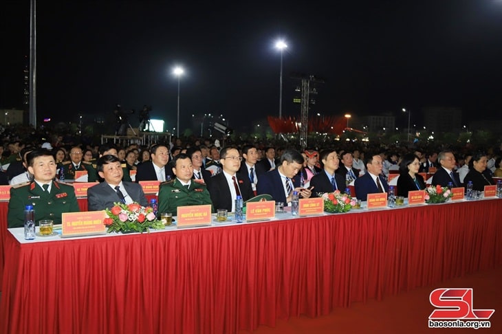 Các đại biểu dự Lễ kỷ niệm.