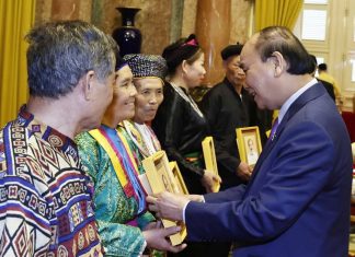 Phát huy vai trò của người có uy tín trong đồng bào dân tộc thiểu số