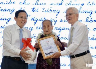 Cụ bà 96 tuổi đoạt giải nhất thi viết 'Người thầy kính yêu'