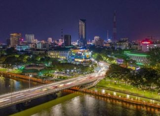 Thừa Thiên Huế – Cú huých từ cơ chế, chính sách đặc thù Thừa Thiên Huế - Cú huých từ cơ chế, chính sách đặc thù