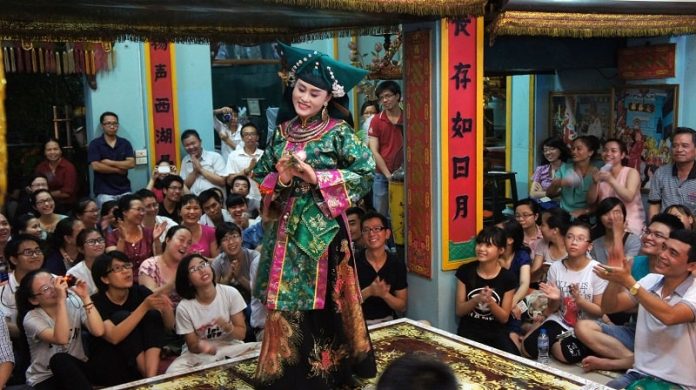 Đánh giá công tác bảo vệ và phát huy giá trị di sản văn hóa phi vật thể Thực hành Tín ngưỡng thờ Mẫu Tam phủ của người Việt