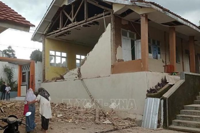 Động đất tại Indonesia, ít nhất 162 người chết