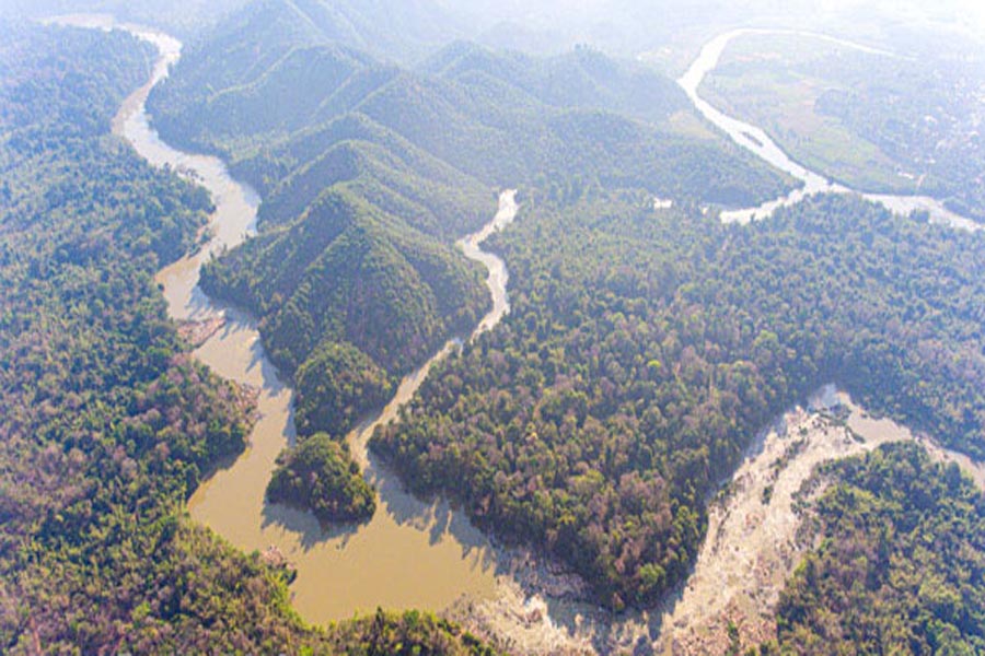 Dòng sông nội địa nào dài nhất Việt Nam, sông này chảy qua địa phận bao nhiêu tỉnh, thành phố?