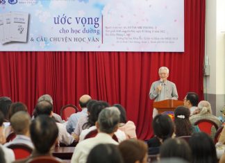 Giáo sư Huỳnh Như Phương: 'Dạy văn ở phổ thông chủ yếu là dạy người'