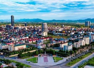 Hà Tĩnh phấn đấu sớm trở thành tỉnh khá của cả nước Hà Tĩnh phấn đấu sớm trở thành tỉnh khá của cả nước