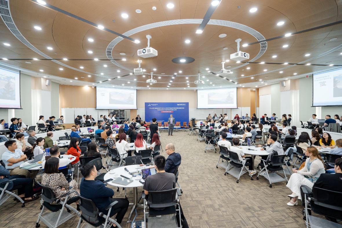 Hội thảo thu hút sự tham gia của đông đảo học giả, các nhà nghiên cứu về thương hiệu quốc gia và thương hiệu điểm đến, đại diện các doanh nghiệp, nhà hoạch định chính sách.