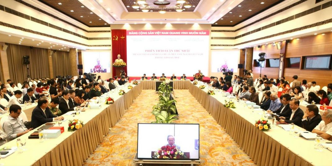 Khai mạc Hội thảo quốc gia Hệ giá trị quốc gia, hệ giá trị văn hoá, hệ giá trị gia đình và chuẩn mực con người Việt Nam trong thời kỳ mới