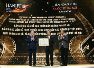 Liên hoan phim Quốc tế Hà Nội lần thứ VI : Trao 12 giải thưởng cho các bộ phim, diễn viên, đạo diễn xuất sắc Liên hoan phim Quốc tế Hà Nội lần thứ VI : Trao 12 giải thưởng cho các bộ phim, diễn viên, đạo diễn xuất sắc
