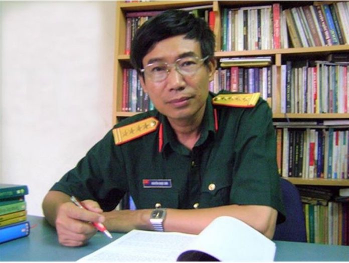 Để từ chức không còn là “của hiếm”(!) - Nhà văn Sương Nguyệt Minh