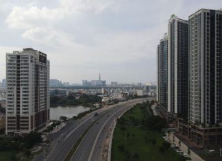 Phát triển Đông Nam Bộ: Cần cải thiện thể chế, đẩy mạnh phân cấp phân quyền Phát triển Đông Nam Bộ: Cần cải thiện thể chế, đẩy mạnh phân cấp phân quyền