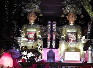 Bài 2: Sự hiển thánh của Hai Bà Trưng và những điều lạ lùng mắt thấy tai nghe
