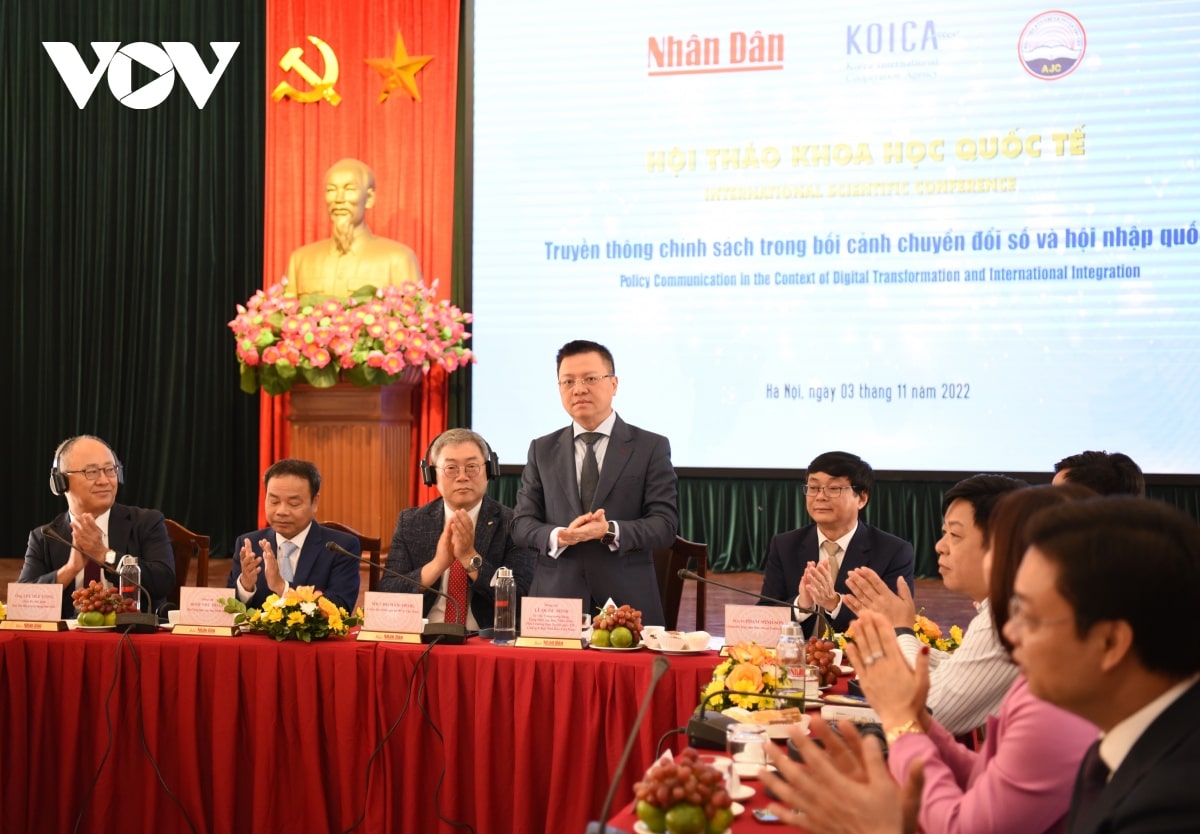 Theo ông Lê Quốc Minh, sự phát triển như vũ bão của khoa học công nghệ Theo ông Lê Quốc Minh, sự phát triển như vũ bão của khoa học công nghệ