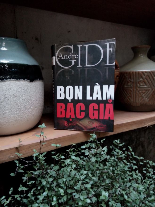 Tieu thuyet Bon lam bac gia cua Andre Gide min - ‘Bọn làm bạc giả’: Tác phẩm quan trọng nhất của André Gide