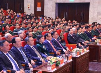 Lễ kỷ niệm 50 năm Chiến thắng Hà Nội – Điện Biên Phủ trên không Lễ kỷ niệm 50 năm Chiến thắng Hà Nội - Điện Biên Phủ trên không