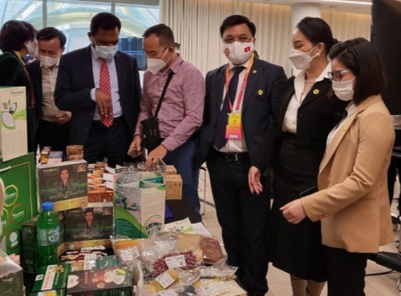 Đổi mới và nâng cao hiệu quả hoạt động của hệ thống Thương vụ Việt Nam ở nước ngoài