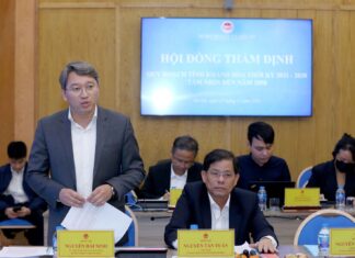 Khánh Hòa quy hoạch 4 phân vùng chính để triển khai thành công quy hoạch tỉnh Bí thư Tỉnh ủy Khánh Hòa Nguyễn Hải Ninh phát biểu tại phiên họp.