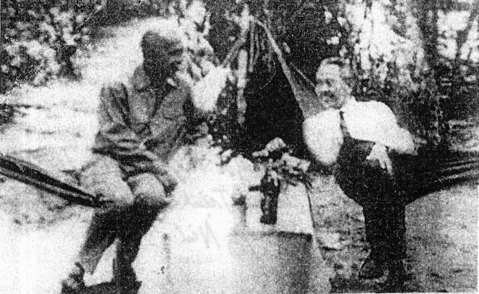 Chủ tịch Nguyễn Hữu Thọ, Chủ tịch Trịnh Đình Thảo tại chiến khu Bắc Tây Ninh, năm 1969 