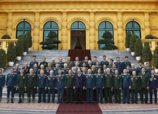 Các cựu chiến binh Bộ đội Tên lửa phòng không cần truyền thụ kinh nghiệm cho lớp cán bộ, chiến sĩ hôm nay