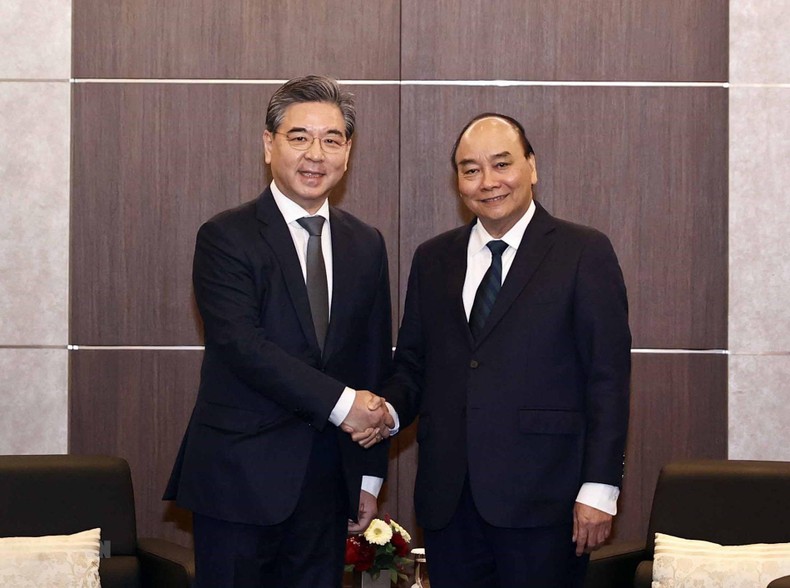 Chủ tịch nước Nguyễn Xuân Phúc tiếp ông Jae Hoon Chang, Chủ tịch, kiêm Tổng Giám đốc Tập đoàn Hyundai Motor.