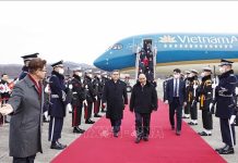 Chủ tịch nước Nguyễn Xuân Phúc bắt đầu thăm cấp Nhà nước Đại Hàn Dân Quốc